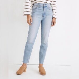 BOGO! Madewell The Perfect Vintage Jean in Fiore Wash Size 32 Petite